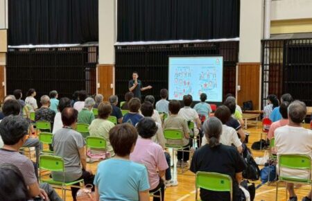 2025年7月13日に開催された「100トレ体操講習会」の様子